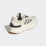 Sneaker GZ4901