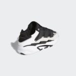 Sneaker H67360