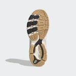Sneaker HQ9818