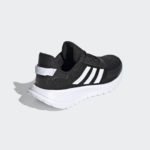 Sneaker EG4128