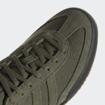 Sneaker GX6951