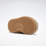 Sneaker GY2068