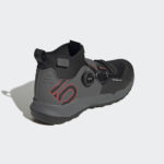Sneaker GY9117