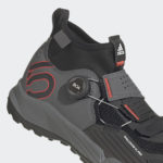 Sneaker GY9117