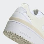 Sneaker GY9943