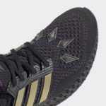 Sneaker HQ0949