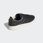 Sneaker GW5759