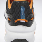 Sneaker HP4388