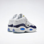 Sneaker HQ1103