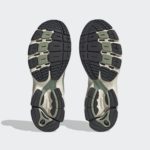 Sneaker GZ9693