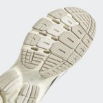 Sneaker GZ9695