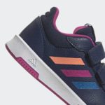 Sneaker H06367