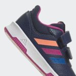 Sneaker H06368