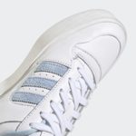 Sneaker HQ1318