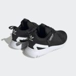 Sneaker HQ6063