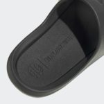 Sneaker HQ9915