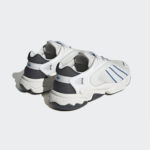 Sneaker GZ9405