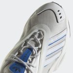 Sneaker GZ9405