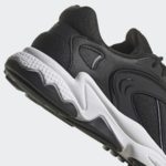 Sneaker GZ9406