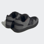 Sneaker HP9936