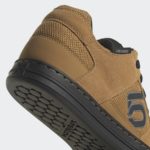 Sneaker HP9938