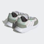 Sneaker HQ1536