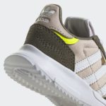 Sneaker HQ1537