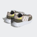Sneaker HQ1539