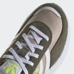 Sneaker HQ1539