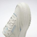 Sneaker HQ2126