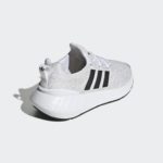 Adidas Swift Run GW8179
