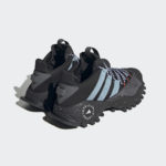Sneaker H06157