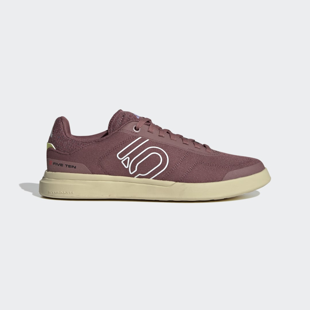 Sneaker HQ2117