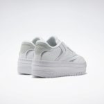 Sneaker HQ2127