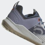 Sneaker HQ3564
