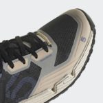 Sneaker HQ3565