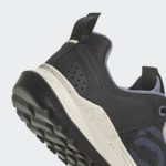 Sneaker HQ3565