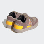 Sneaker HQ5851
