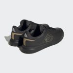 Sneaker HQ6027