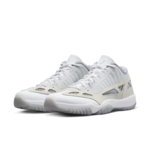 Air Jordan 11 Retro Low IE Brown (919712-102)
