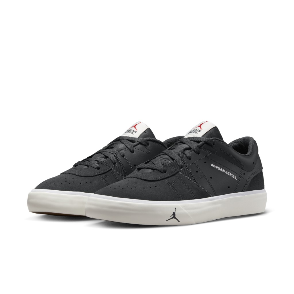 Sneaker DN1856-063