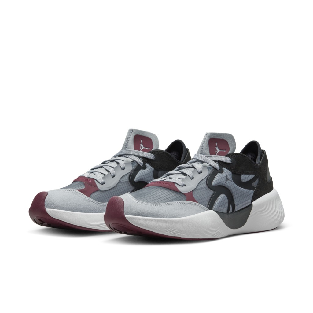 Sneaker DN2647-001