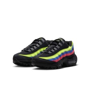 Nike Air Max 95 Older Kids’ Black (DZ5635-001)