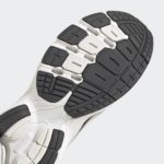 Sneaker GZ9694