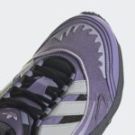 Sneaker H03713