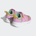 Sneaker HQ1322