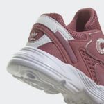 Sneaker HQ1552