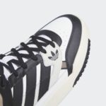Sneaker GV9323