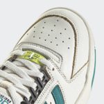 Sneaker ID6877