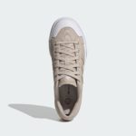 Sneaker IE2307